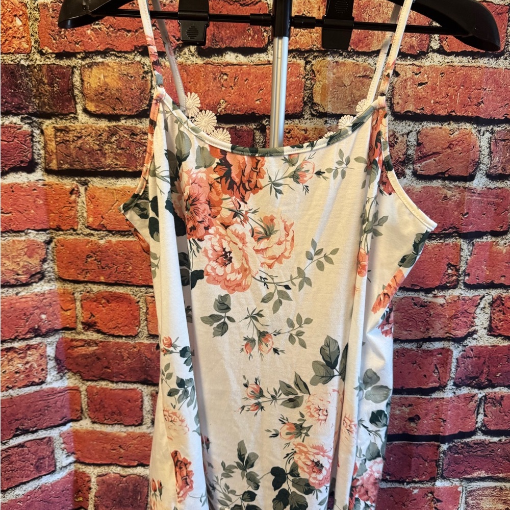 Floral Lace-Trim Camisole Tank Top - Cream Floral Size XL Item #PHK7492 - Picture 2 of 3